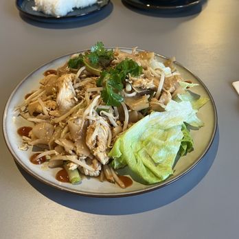 Klom Klorm - Thai Near Me - Lakewood, Colorado
