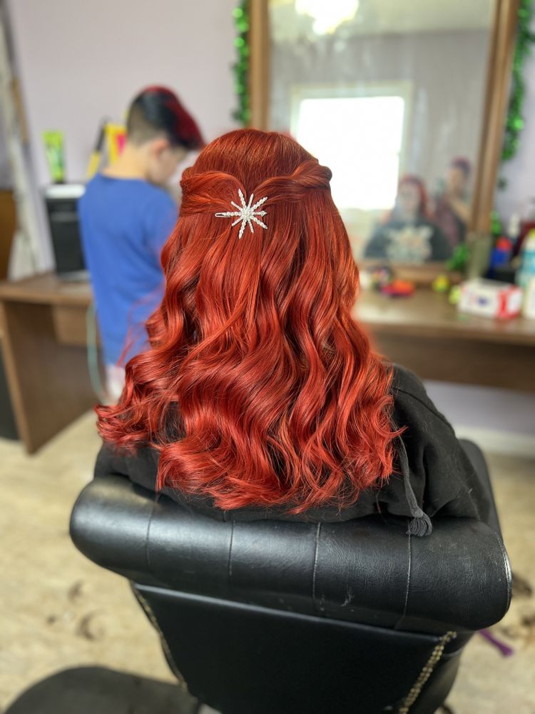 UGLY DUCKLING HAIR SALON Request an Appointment 3138 Watkins Rd