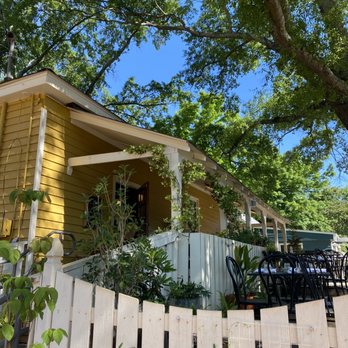 Fellows Cafe - Patio - Breakfast & Brunch Near Me - Roswell, Georgia