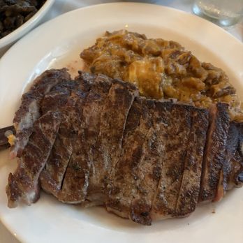 Mare e Monte - Bistecca alla Florentina - Italian Near Me - San Antonio, Texas