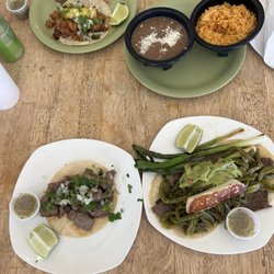 Autentico Street Tacos