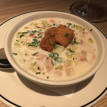 Laurel Grill - Clam chowder - American Near Me - Culver City, California Laurel Grill - Clam chowder - American Near Me - Culver City, California