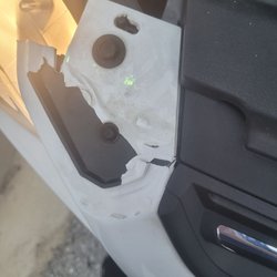 John's Auto Body - Paint flaking