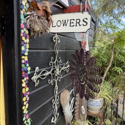 Flower Power Topanga