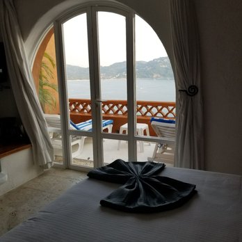 WorldMark Zihuatanejo - Our room this afternoon after housekeeping, which only comes every 4 days - Hotels Near Me - Zihuatanejo, GRO