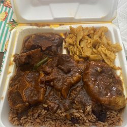 Jerrrk Time - Ox tail, Mac and Cheese, Rice and Peas
