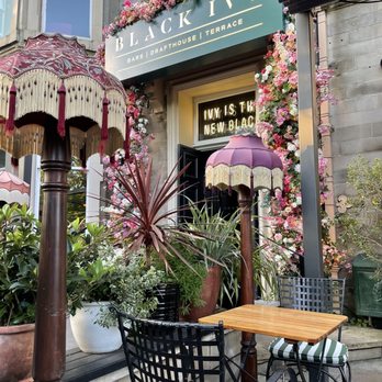 Black Ivy - Entryway - Hotels Near Me - Edinburgh, EDH Black Ivy - Entryway - Hotels Near Me - Edinburgh, EDH