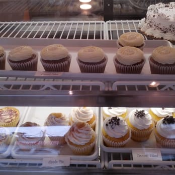 Suzi Cakes - Bakeries Near Me - East Hanover, New Jersey