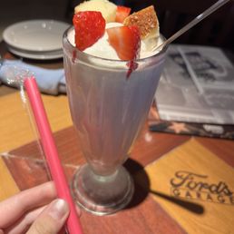 Strawberry shortshake