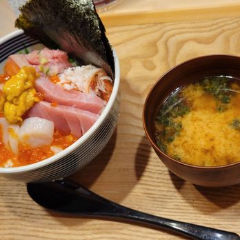 Totoya - Sushi Bars Near Me - Honolulu, Hawaii Totoya - Sushi Bars Near Me - Honolulu, Hawaii