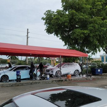 Lux Auto Wash - Car Wash Near Me - Hialeah, Florida