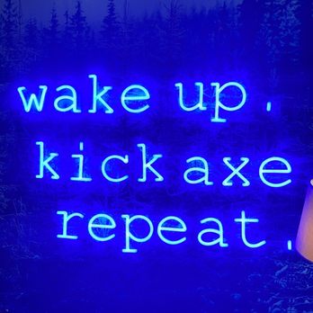 Kick Axe Throwing - Bars Near Me - Brooklyn, New York