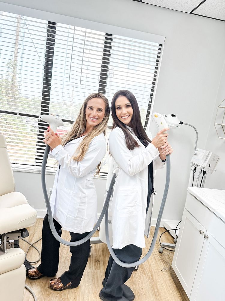 Island Dermatology and Wellness Logo