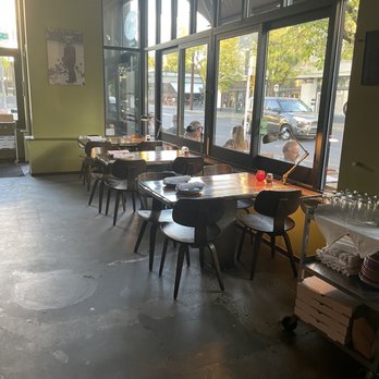 Cibo - empty on a beautiful September night - Italian Near Me - Portland, Oregon Cibo - empty on a beautiful September night - Italian Near Me - Portland, Oregon