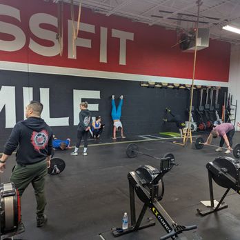 Crossfit 8 Mile - Trainers Near Me - Livonia, Michigan Crossfit 8 Mile - Trainers Near Me - Livonia, Michigan