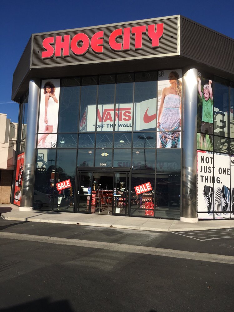 SHOE CITY 22 Photos & 28 Reviews Shoe Stores 7041 Katella Ave