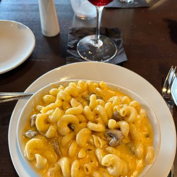 Latitude 34 - Mac and cheese - New American Near Me - Camarillo, California Latitude 34 - Mac and cheese - New American Near Me - Camarillo, California