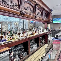 Toujouse Bar