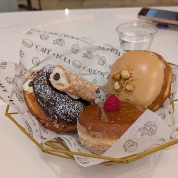 Cafe Lola - Cafes Near Me - Las Vegas, Nevada