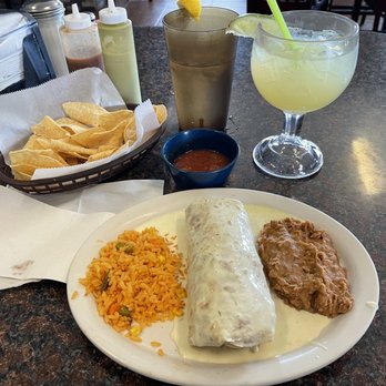La Palma Mexican Restaurant - Beef fajita burrito... delicious - Mexican Near Me - Corpus Christi, Texas La Palma Mexican Restaurant - Beef fajita burrito... delicious - Mexican Near Me - Corpus Christi, Texas
