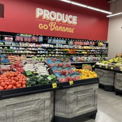 Grocery Outlet - Produce section