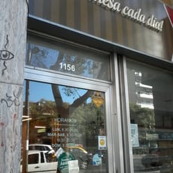 Pastas Yuli - Si mirás con atención, ¡en el vidrio de la puerta se ven los horarios!