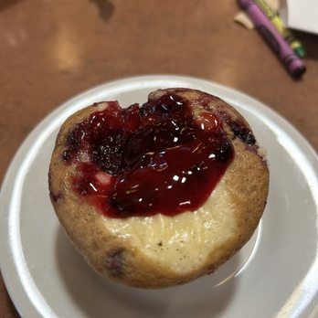 Linn's Restaurant - Muffin - American Near Me - Cambria, California Linn's Restaurant - Muffin - American Near Me - Cambria, California