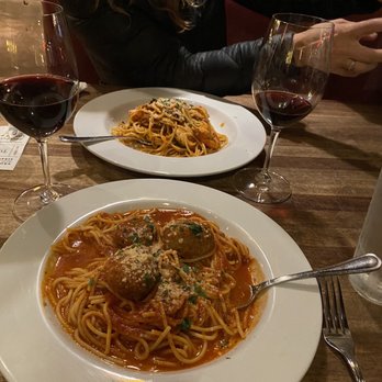Tomatina - Mama's Spaghetti and Meatballs - Italian Near Me - San Mateo, California Tomatina - Mama's Spaghetti and Meatballs - Italian Near Me - San Mateo, California