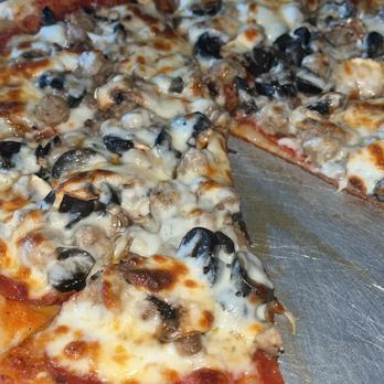 Magpye's Pizzeria - Pizza Near Me - Sterling, Alaska