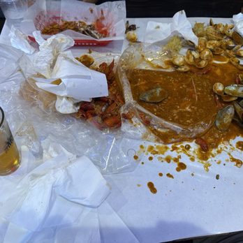 The Crawfish Lounge - Seafood combo - Cajun/Creole Near Me - West Covina, California The Crawfish Lounge - Seafood combo - Cajun/Creole Near Me - West Covina, California