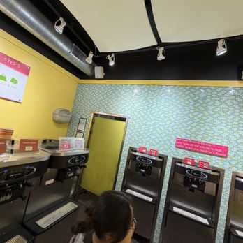 Berry Fresh Frozen Yogurt - Ice Cream & Frozen Yogurt Near Me - Pittsburgh, Pennsylvania Berry Fresh Frozen Yogurt - Ice Cream & Frozen Yogurt Near Me - Pittsburgh, Pennsylvania
