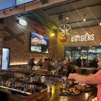 Cunningham's on the Lake - Sports Bars Near Me - Kearney, Nebraska Cunningham's on the Lake - Sports Bars Near Me - Kearney, Nebraska