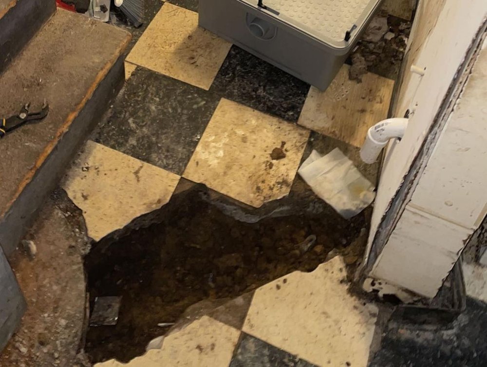 Slide of G-Tech Plumbing