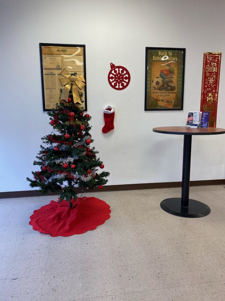 APPROVED MONEY CENTER 700 S 14th St, Kingsville, Texas Title Loans