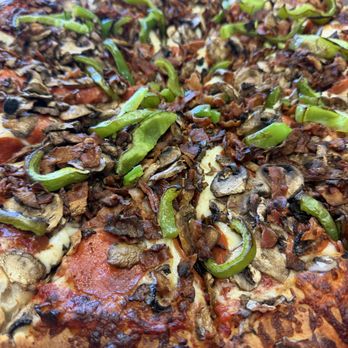 Porky's Pizza - Pepperoni mushrooms bacon green pepper - Pizza Near Me - Corona, California Porky's Pizza - Pepperoni mushrooms bacon green pepper - Pizza Near Me - Corona, California