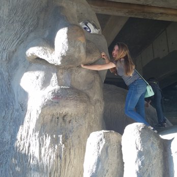 Fremont Troll - Digging for gold - Public Art Near Me - Seattle, Washington