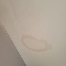 Water stain where water was leaking in bedroom Water stain where water was leaking in bedroom