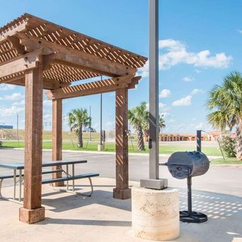 Super 8 by Wyndham Dilley TX - Property amenity - Hotels Near Me - Dilley, Texas Super 8 by Wyndham Dilley TX - Property amenity - Hotels Near Me - Dilley, Texas