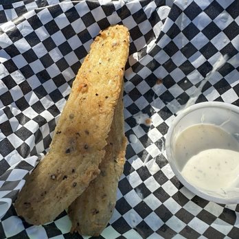 Blow Fly Bar and Grill - Seafood Near Me - Gulfport, Mississippi