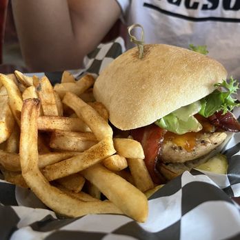 Zion Canyon Brewpub - Chicken sandwich - Burgers Near Me - Springdale, Utah Zion Canyon Brewpub - Chicken sandwich - Burgers Near Me - Springdale, Utah