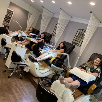 Loma Spa - Pedi chairs - Nail Salons Near Me - Cupertino, California Loma Spa - Pedi chairs - Nail Salons Near Me - Cupertino, California