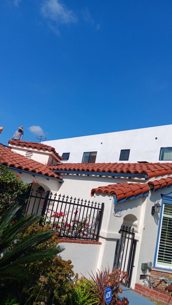 Slide of Fernys Handyman Services And Maintenance