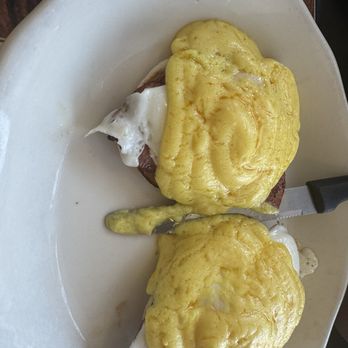 The County Seat Restaurant - Eggs Bemedict - Breakfast & Brunch Near Me - Clarion, Pennsylvania The County Seat Restaurant - Eggs Bemedict - Breakfast & Brunch Near Me - Clarion, Pennsylvania