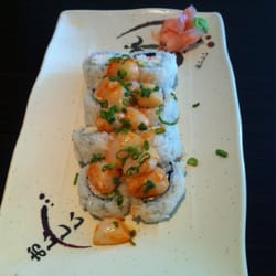 Bento Box Japanese Grill - Spicy scallop roll