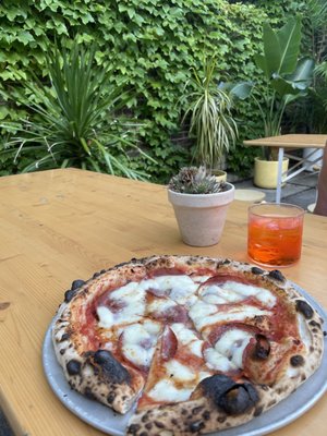 Harlow's Pizza by null