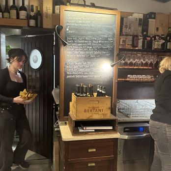 Osteria al Cicheto - Wine list - Italian Near Me - Venice, VE