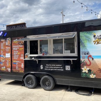 Anytime Arepas, one of the food trucks at the second stop