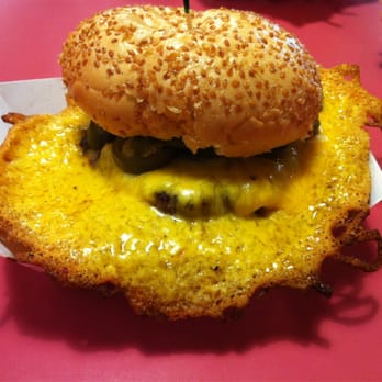 Squeeze Burger - Squeezeburger with jalapeño and bacon. Wish there were onion rings... - Burgers Near Me