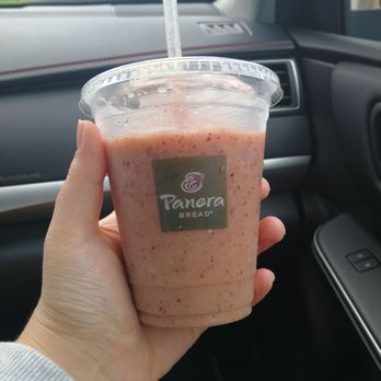 Panera Bread - Peach and blueberry with almond milk smoothie - Salad Near Me - Miami, Florida