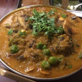 Clay Pit - Dhingri Mattar Paneer Hot - Indian Near Me - Austin, Texas